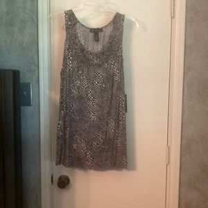 Sleeveless top up in shagreen print